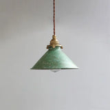 Vintage-Inspired Metal Pendant Lamp