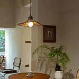 Vintage Fabric Pendant Light – Warm & Sophisticated Design