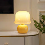 Tyalez Simple Iron Bedroom Cute Table Lamps