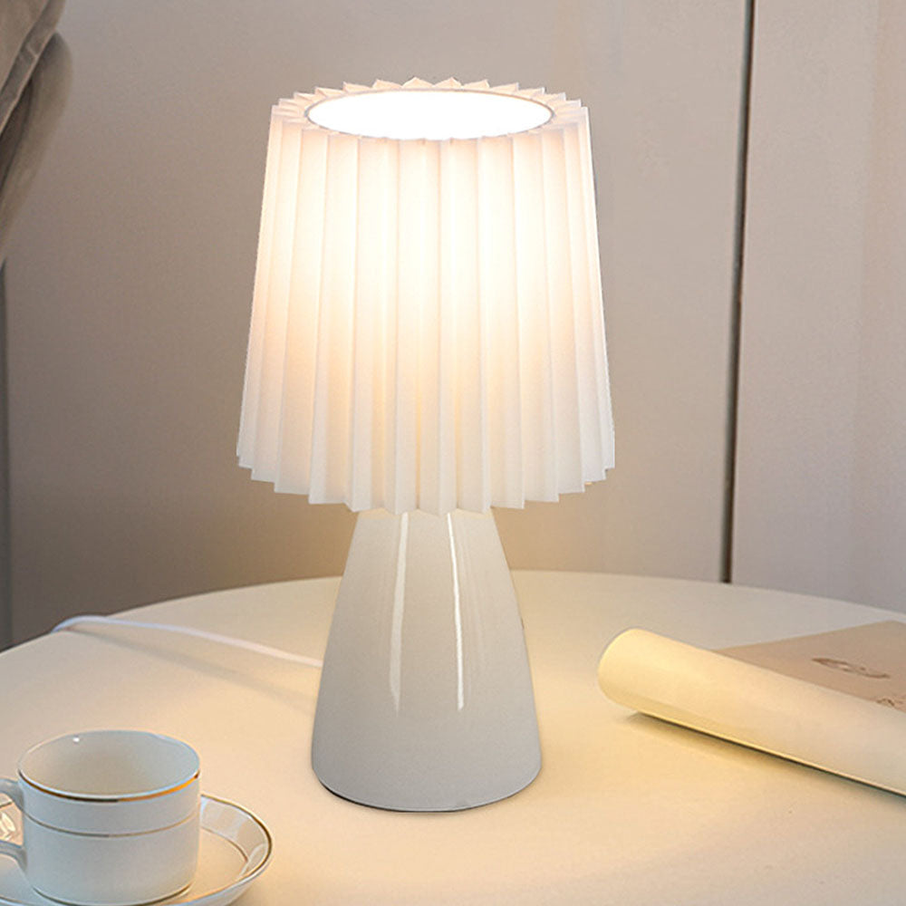 Tyalez Modern Simple Fabric Create Mini Table Lamp