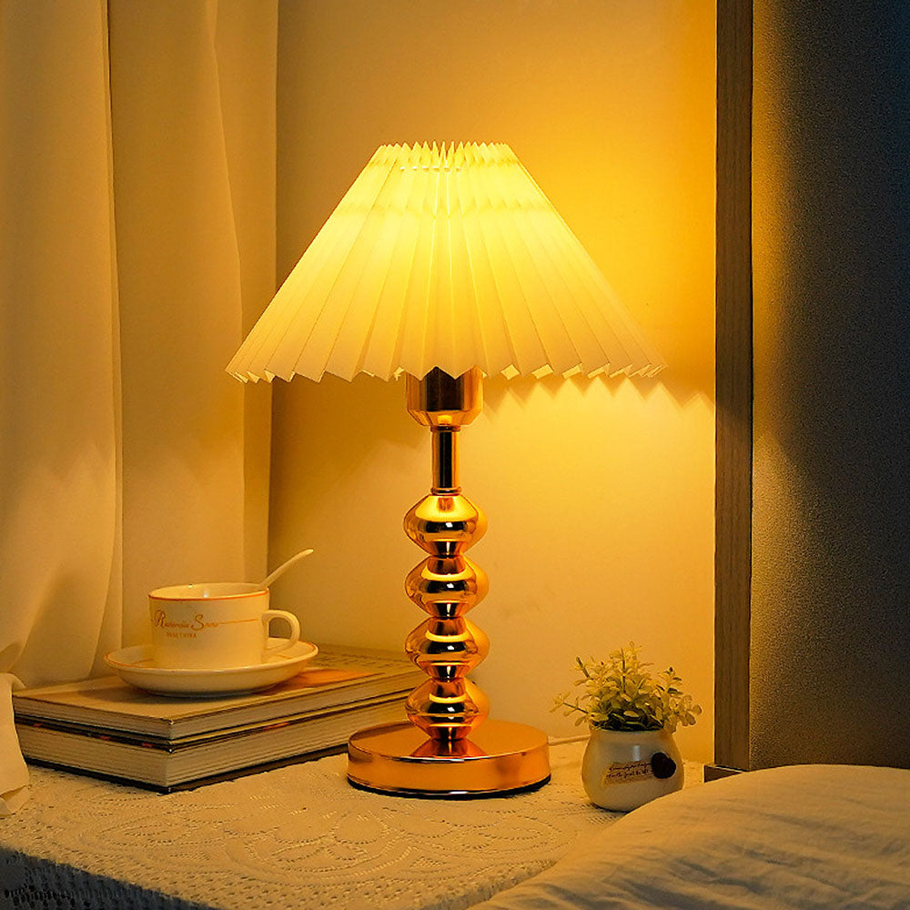 Tyalez Modern Luxury Simple Iron Table Light