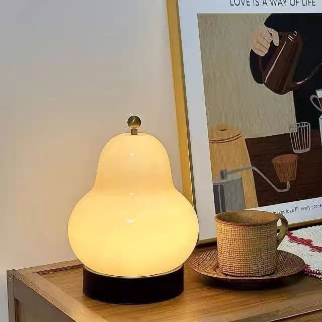 Vintage-Style Pear Shaped Lamp