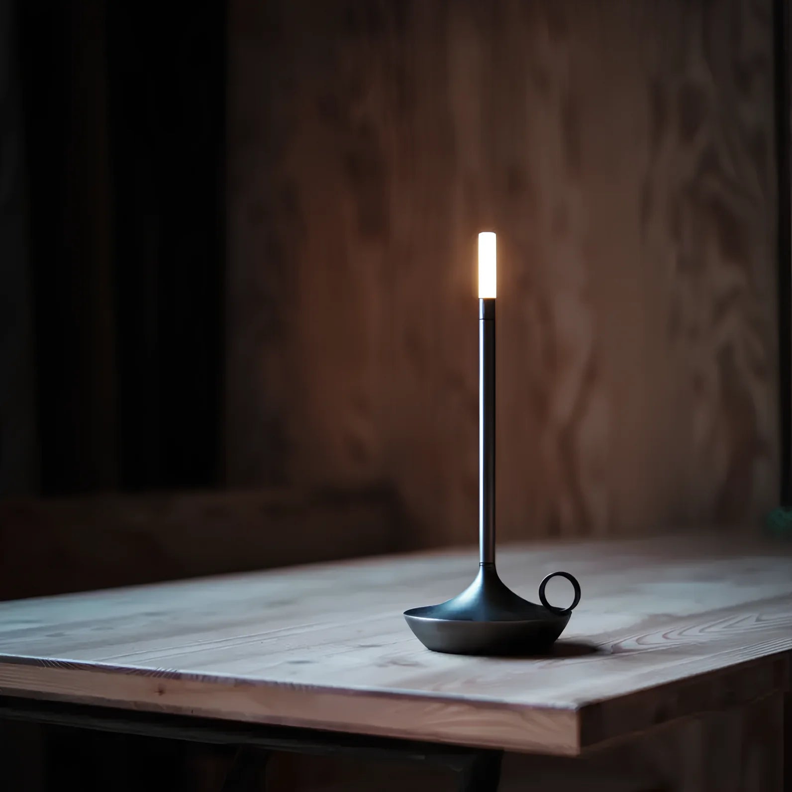 Tyalez Nordic Modern Creative Candlestick Table Lamp