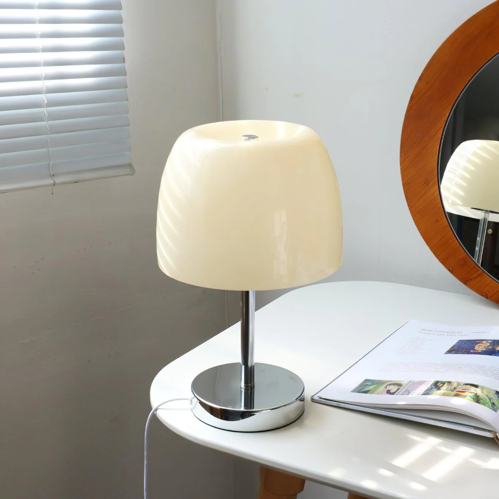 Vintage Bauhaus Simple Retro Living Room Bedroom Table Lamp