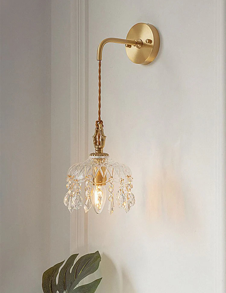 Crystal Floral Pendant Light – Luxurious Scandinavian Vintage Brass Pendant