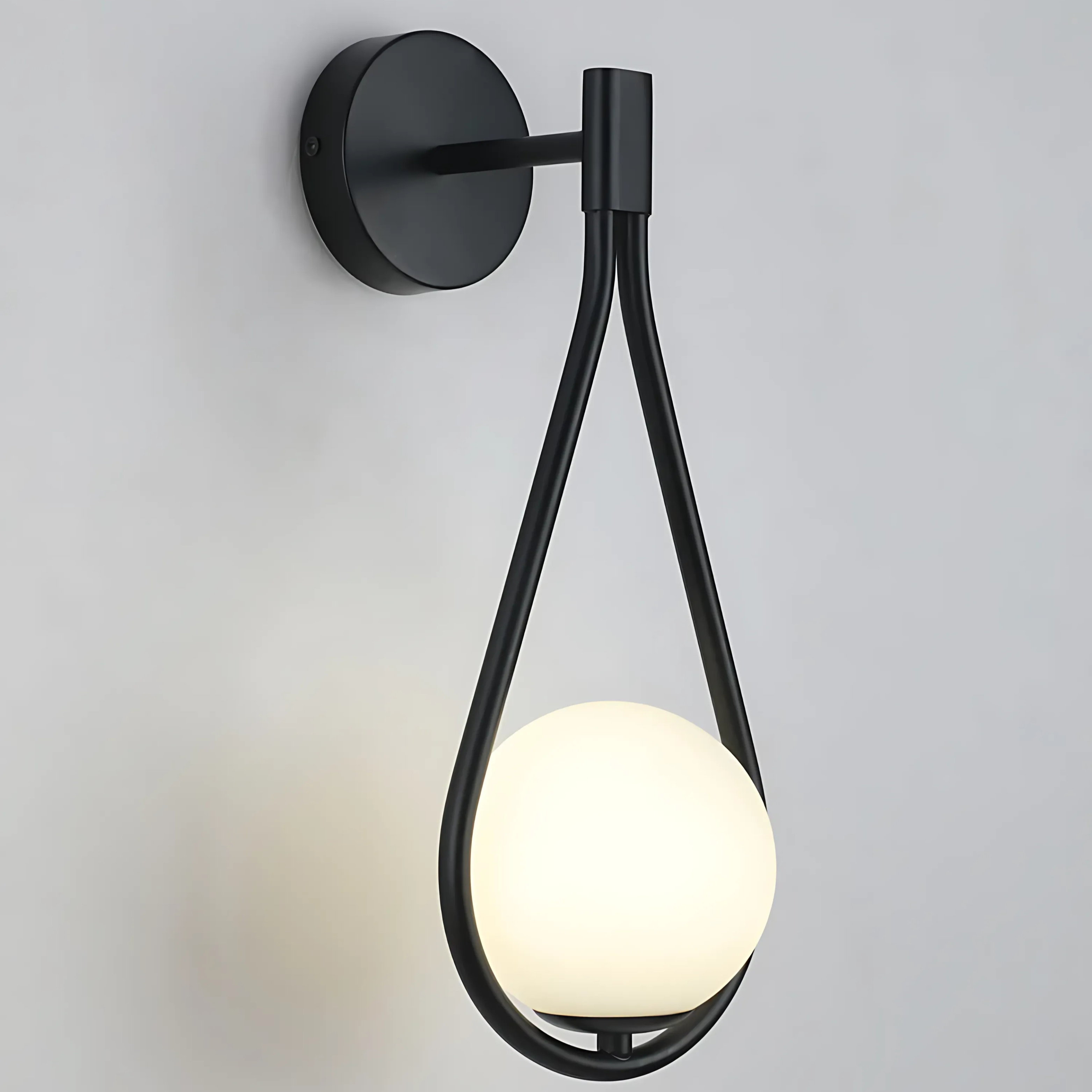 Tyalez Astrid wall lamp