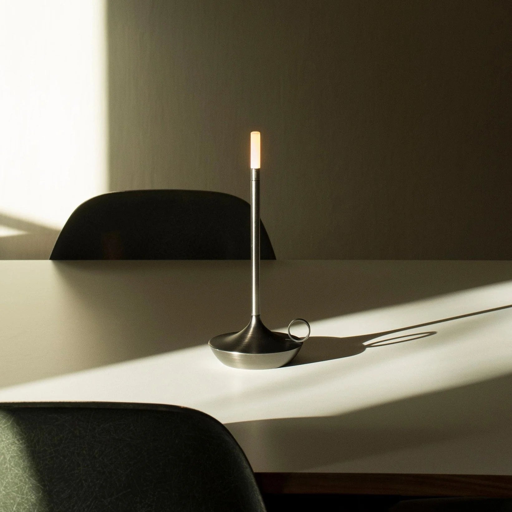 Tyalez Nordic Modern Creative Candlestick Table Lamp