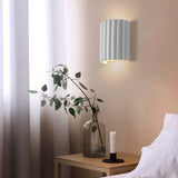 Tyalez Modern Half-Circle Resin Wall Sconce For Living Room